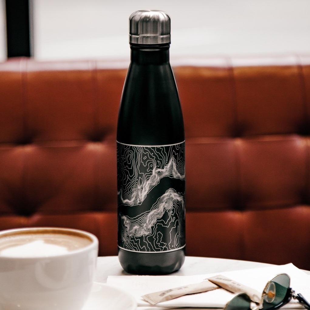 Mena - Arkansas Engraved Map Insulated Bottle in Matte Black